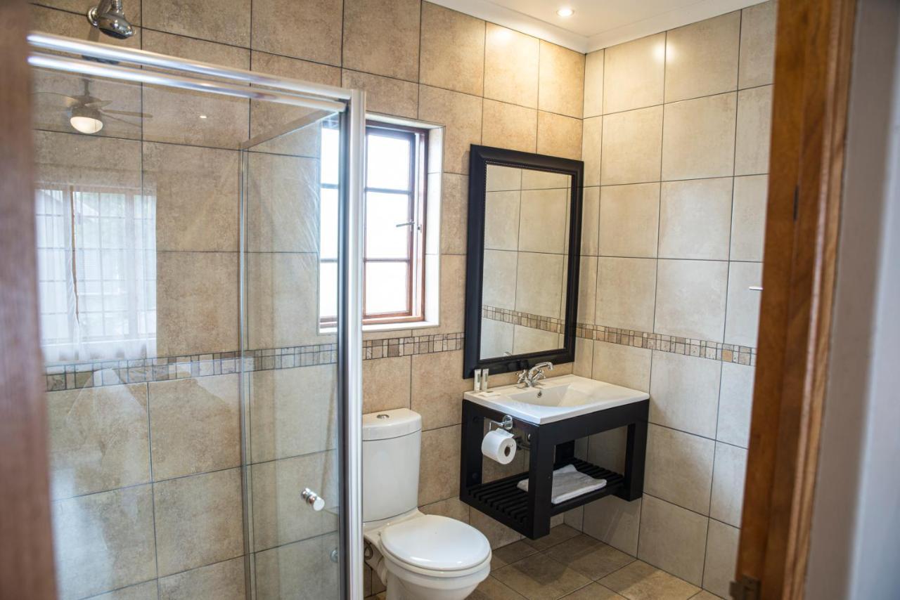 Ruth Avenue Guest House ايدنفيل المظهر الخارجي الصورة
